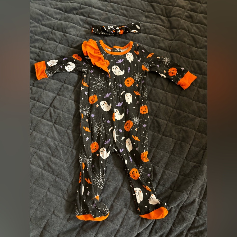 Black Halloween onesie with matching headband